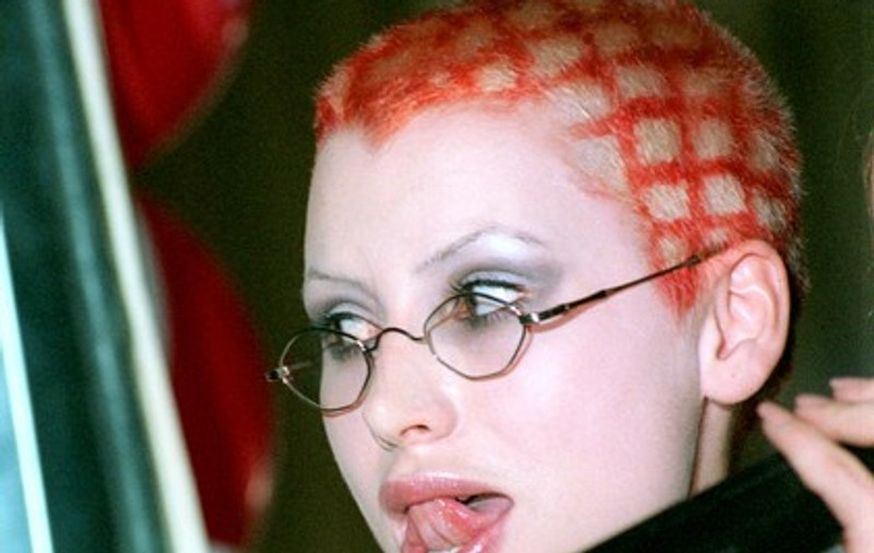 O mai ŢII MINTE pe CĂTĂLINA TOMA, care cânta "Hai să fim high" cu BUG MAFIA? Uite cu ce se ocupă şi cum arată acum! FOTO