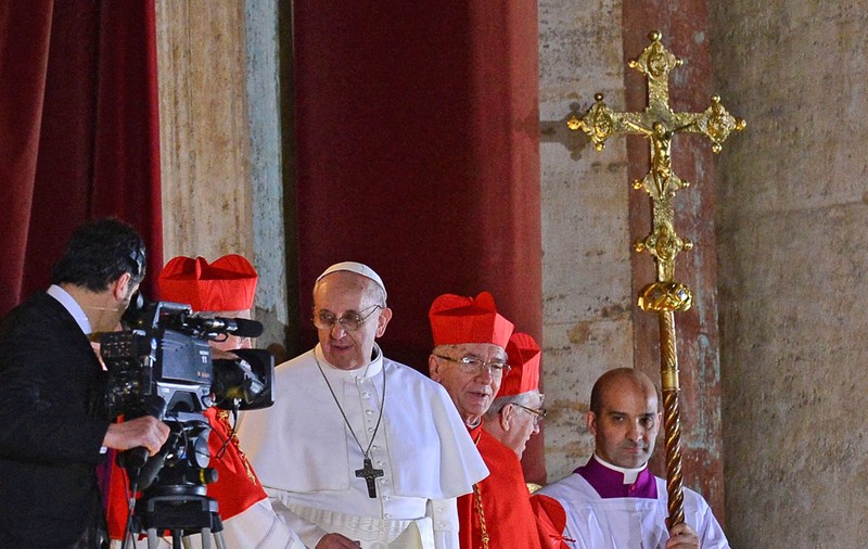 Sancte Pater, sic transit gloria mundi…