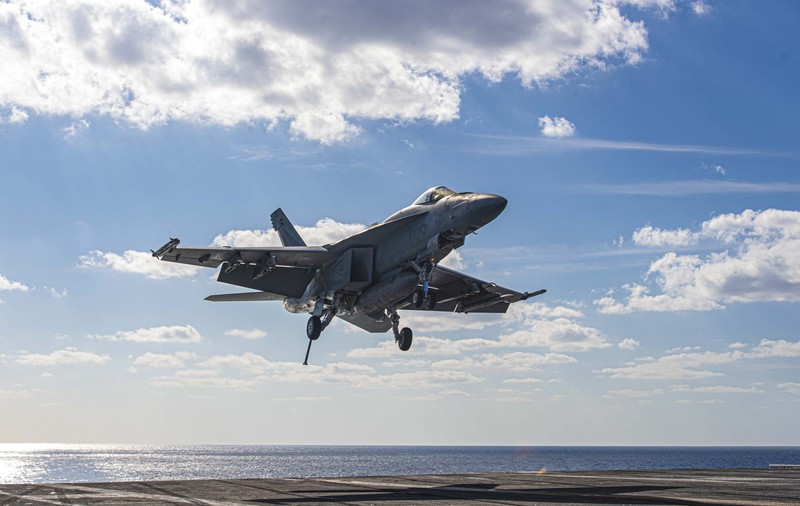 Aeronave F-18 Hornet finlandeze au aterizat la Mihail Kogălniceanu. Ce misiuni vor executa timp de două luni