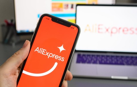 AliExpress vinde cu 4786 de euro case cu două sau trei dormitoare, băi, panouri solare, cu livrare gratuită