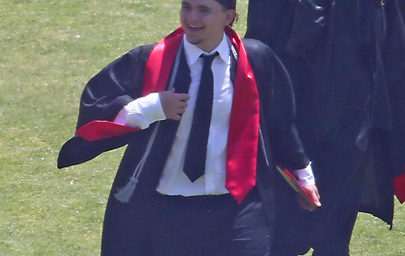 Ce bucurie pe el! Prince Jackson a absolvit colegiul! | FOTO