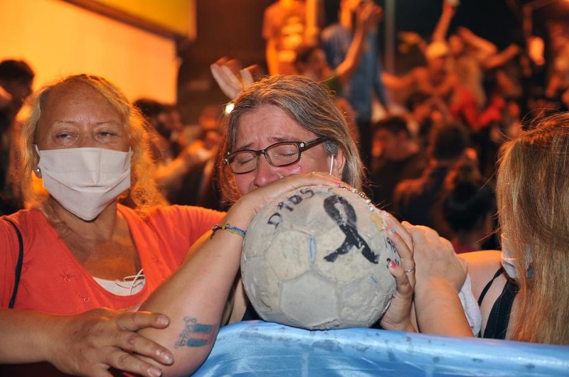 Argentina plânge după moartea marelui fotbalist Diego Maradona | FOTO: EPA