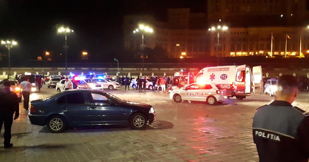 Bărbatul ucis în Piața Constituției a murit după ce a fost lovit în cap cu un obiect dur. Concluziile medicilor legiști