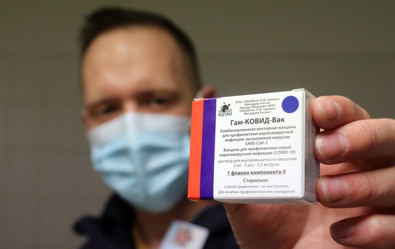 Italia va produce lunar 10 milioane de doze de vaccin rusesc Sputnik V