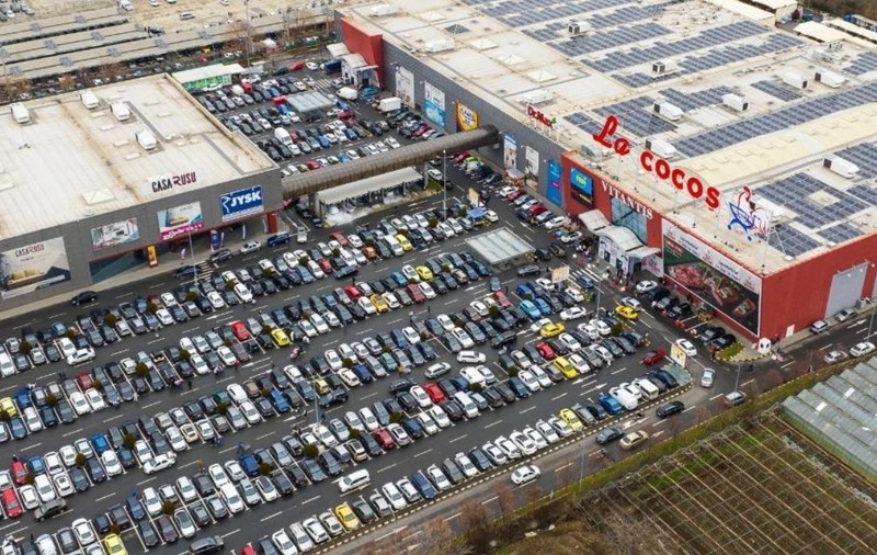 Prețurile mai mici ar putea să dispară după vânzarea magazinului „La Cocoș” către proprietarul supermarketurilor Lidl și Kaufland