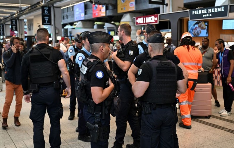 Sabotaj înainte de Jocurile Olimpice de la Paris. Cine a lansat atacul asupra rețelei feroviare franceze și de ce?
