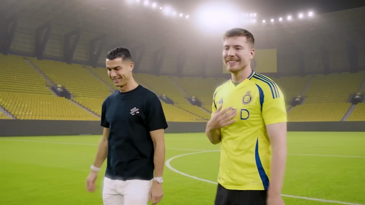 Mr. Beast și Cristiano Ronaldo, în timpul unui clip realizat de celebrul creator de conținut de pe YouTube.