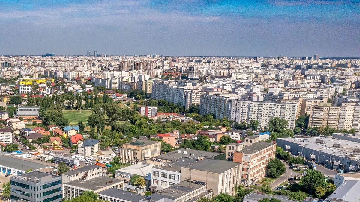 Case și blocuri în București, România