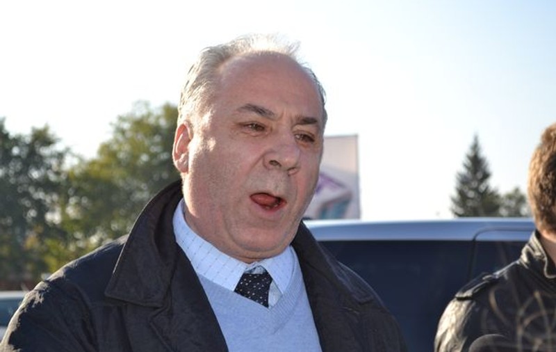 Dinu Damaschin şi Emil Gabor s-au luat la bătaie în faţa bisericii, la nunta Alinei!