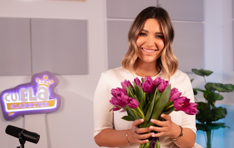 Ela Crăciun recunoaște fără rețineri la un an de când și-a lansat podcastul: „Influenceri care câștigă zeci de mii de euro din online nu sunt foarte mulți. Mă costă enorm” EXCLUSIV
