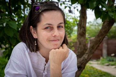 Zsuzsa nu are conștiența bolii, doar realizează că nu mai poate face una sau alta