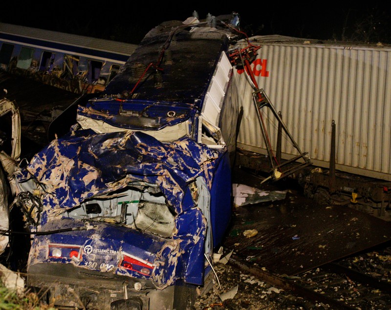 Acuzații în urma tragediei feroviare din Grecia: sistemele electronice de avertizare „nu mai funcționează de ani”