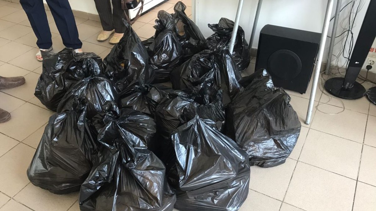 Mâncare expirată pentru pacienții Spitalului Județean Constanța