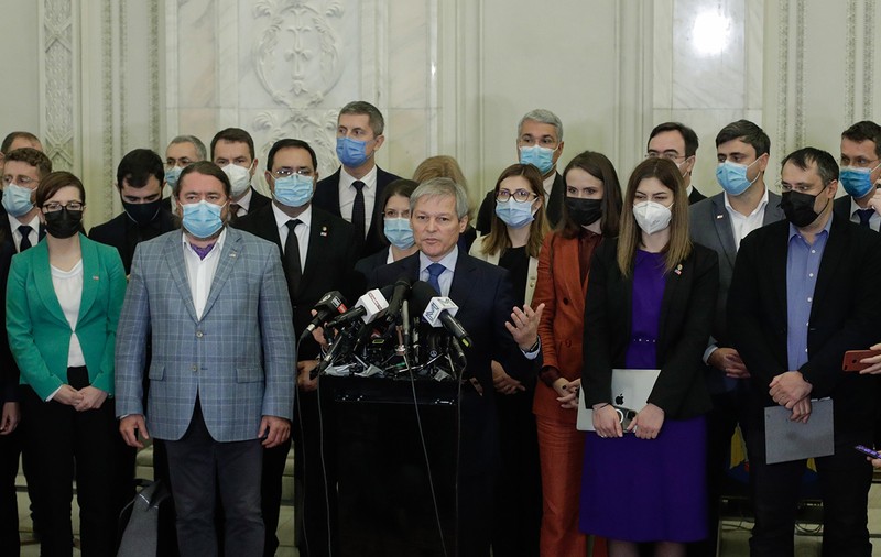 Un cunoscut simpatizant activ al USR, mesaj către partid în momentul în care acesta se îndreaptă către opoziție de durată