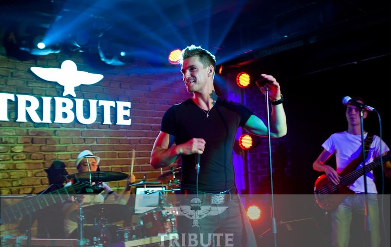 UPS! La concertul lui Bogdan Vlădău, Mihaela Drafta și-a făcut apariția alături de alt bărbat! 