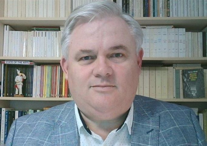 Ciprian Mihali a fost în trecut ambasador al României în Senegal