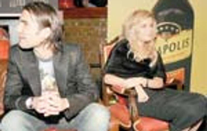 Moralitatea mamei e luata in discutie
