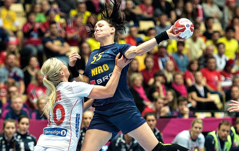 Dacă bat miercuri (ora 19.00) în Lituania, fetele de la handbal sunt ca și calificate la Euro 2016. Ce spune selecționerul Ryde