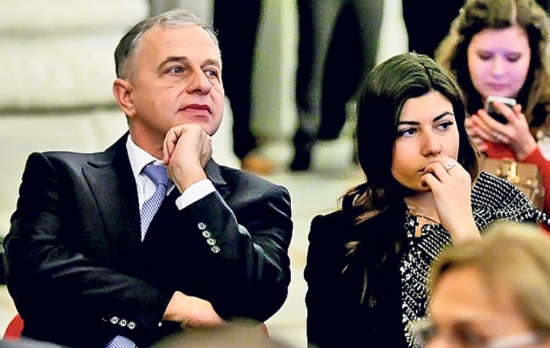 Mircea Geoană se laudă cu performanţele fiicei sale: «Este admisă la o universitate din America»