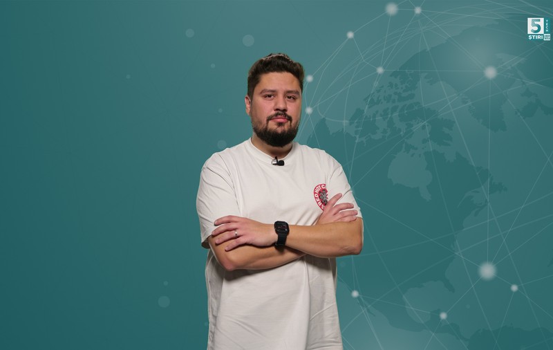 5 știri by Libertatea – Tech: Cum vor arăta telefoanele robot cu camere foto care îţi vor urmări orice mişcare