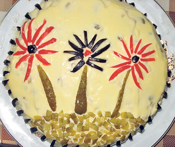 salată boeuf - palmieri ca ornament