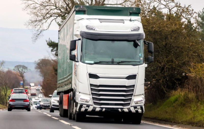 Un șofer de TIR a condus 4.850 de kilometri fără permis: „Nu am spus nimănui, ca să nu-mi pierd locul de muncă”