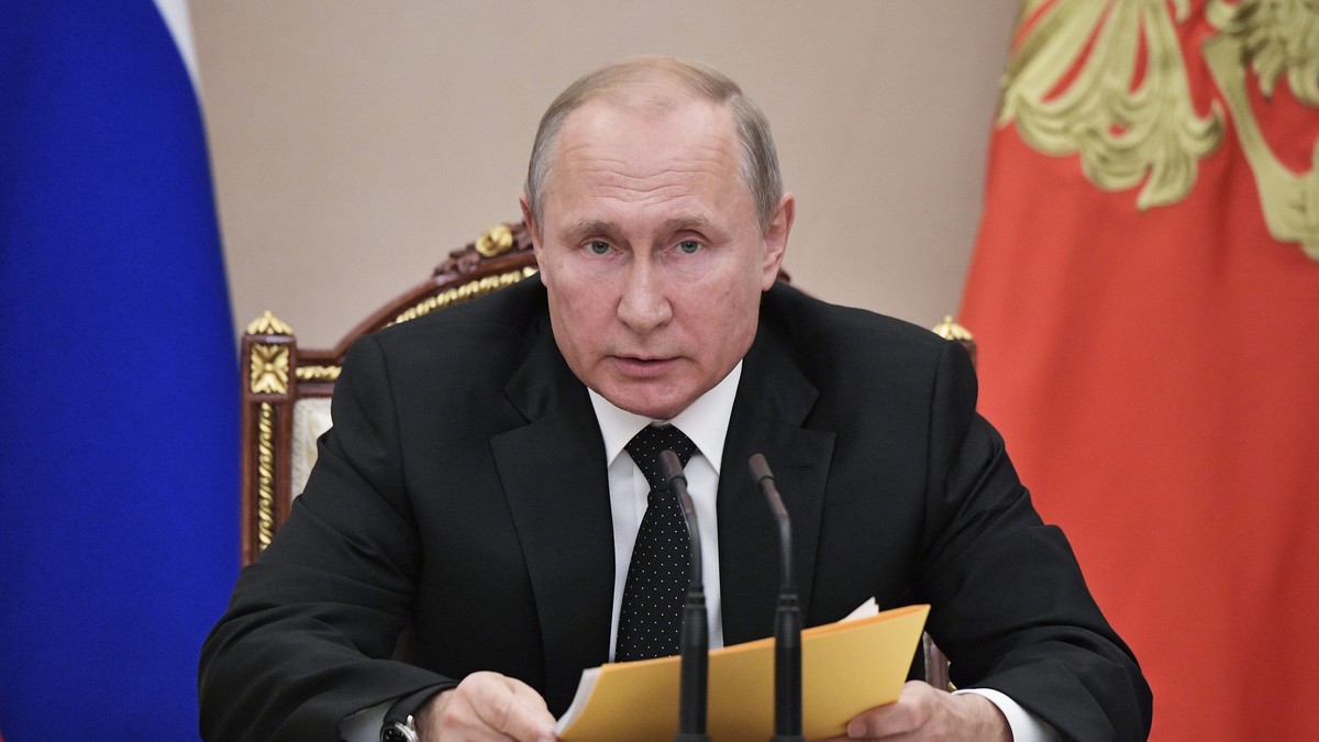 În Rusia s-au închis urnele pentru alegerile locale, un test pentru Vladimir Putin