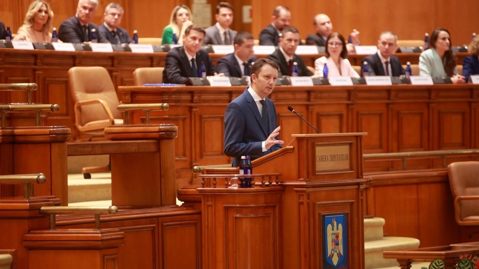 Siegfried Mureșan la votul de învestire FOTO Eli Driu