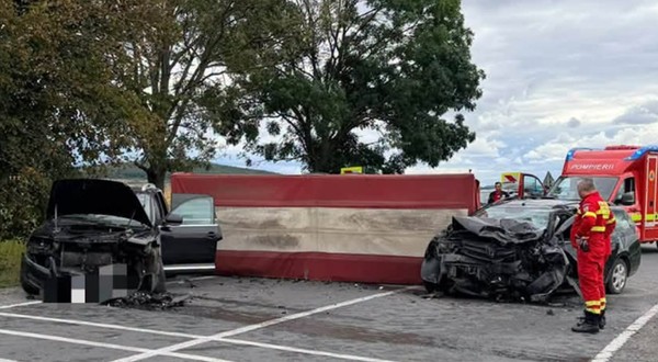 Accidentul s-a produs pe drumul național DN15, pe raza localității Gornești din județul Mureș. Foto: ISU Mureș