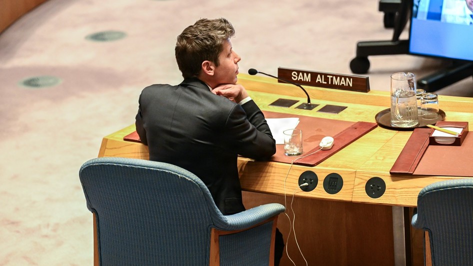Sam Altman, directorul executiv al OpenAI, a participat miercuri la o ședință a Consiliului de Securitate al ONU pe tema inteligenței artificiale Sursa foto: Profimedia