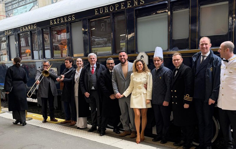 Doi români au trăit o experiență de 25.000 de euro la bordul Orient Expres. „Este ceva aproape extraterestru pentru un om din 2026”