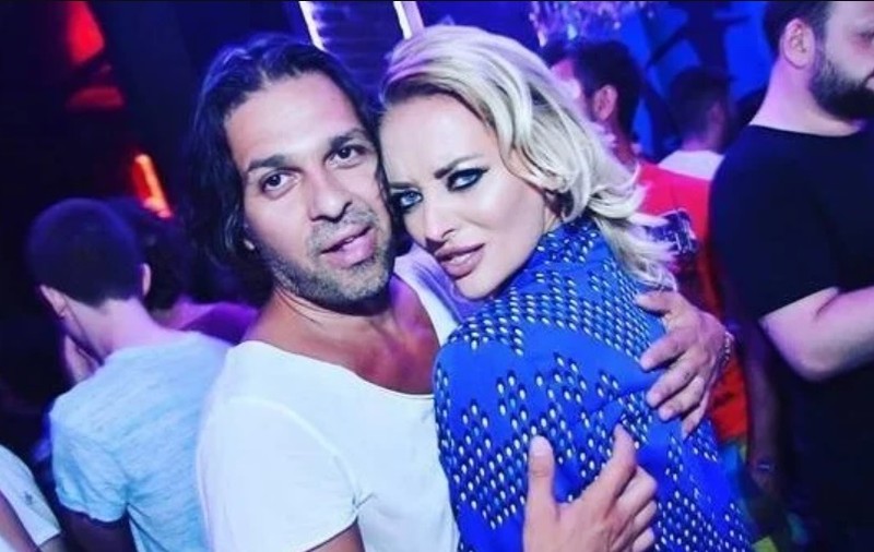 Cât costă Revelionul la clubul Deliei și al lui Răzvan Munteanu din Centrul Vechi, din București. Sunt mai multe oferte