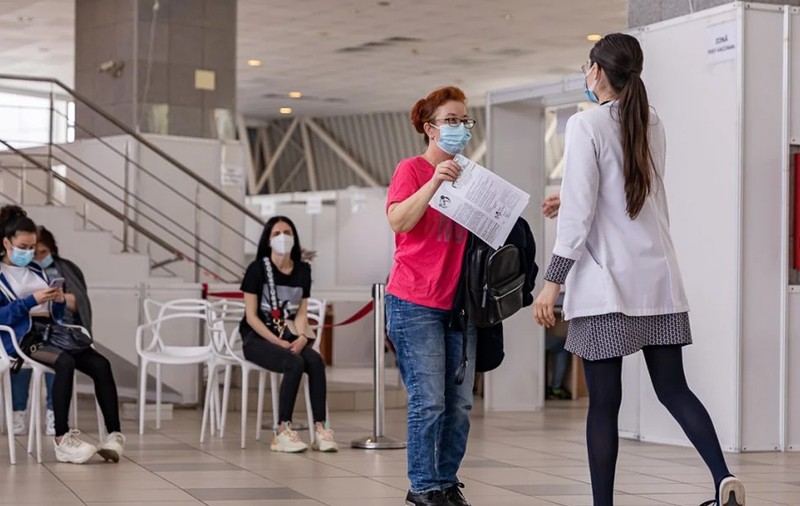 CNCAV a autorizat folosirea unui vaccin diferit la rapel. În ce situații poate fi administrat acesta