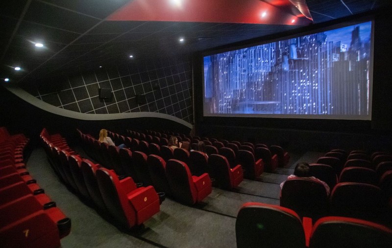 Trei cinematografe din Budapesta vor fi închise două zile pe săptămână pentru a face economii la energie