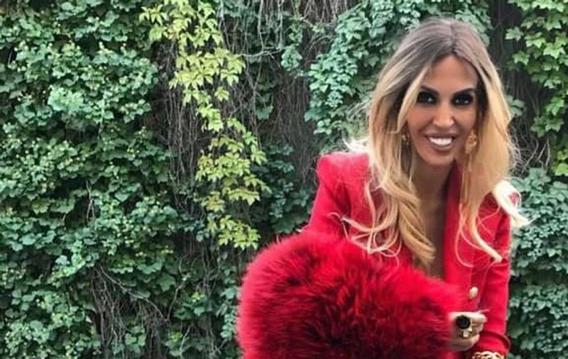 Raluca Bădulescu a dat o avere pe peruci. Cea mai scumpă costă 5.000 de euro | FOTO