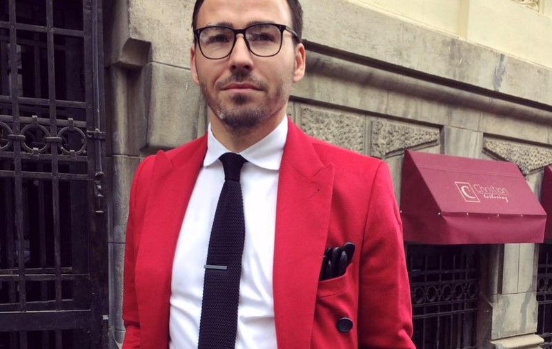 EXCLUSIV/ ”Prințul” Adi Cristea, ”adoptat” de iubita mai în vârstă! Și-a vândut mașina și s-a mutat la ea