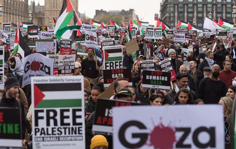 Manifestații propalestiniene de amploare, la Londra și Istanbul. Erdogan acuză Israelul că este „un ocupant" | VIDEO
