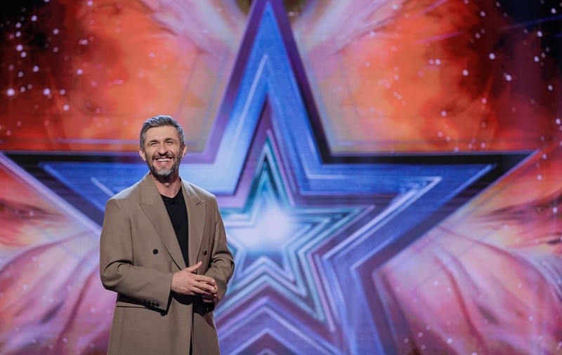 Încep edițiile live „Românii au talent”. Cum vede Dragoș Bucur trecerea de la înregistrări la direct: „Venim cu partea noastră” | EXCLUSIV