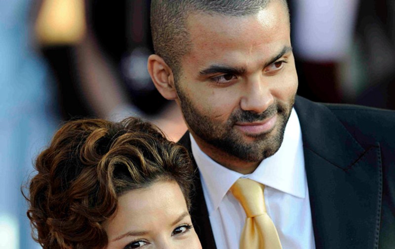 Eva Longoria duce o viaţă de femeie casnică