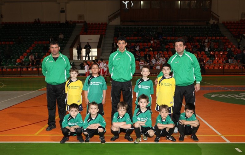 Puştii din Focşani au luat trofeul