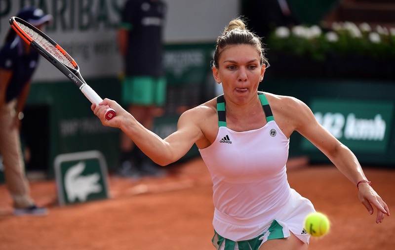 LIVETEXT Simona Halep - Carla Suarez Navarro, în ”optimi” la Roland Garros. Magnifique! Românca este în ”sferturi”. Calcă totul în picioare la Paris, unde n-a pierdut vreun set
