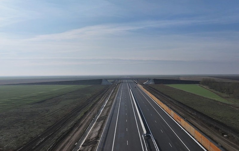 Lotul 2 al A7, gata înainte de termen. „Autostrada Moldovei începe, în sfârșit, să prindă contur!”