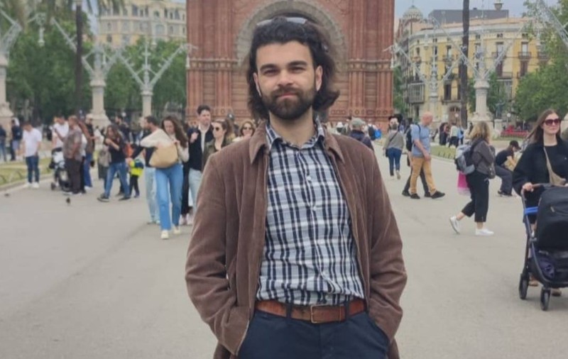 Un inginer român crescut în Spania își aduce prietenii străini să vadă țara bunicilor: „Nu vreau să mă întorc în România doar ca turist”