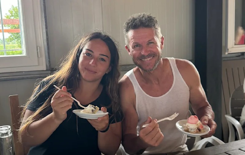 Felix Baumgartner a fost și a mâncat tort la ziua unei tinere de 24 de ani cu câteva zile înainte de accident: ce i-a spus acesteia