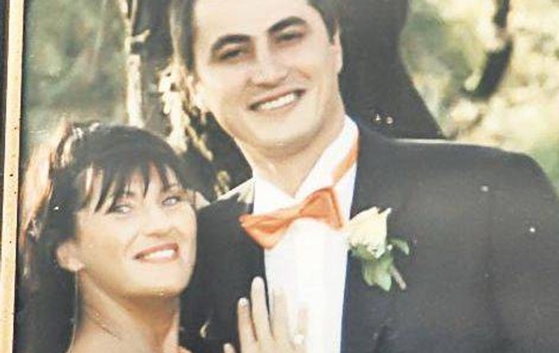 Elodia ar fi împlinit astăzi 43 de ani. De ziua Elodiei, mama ei aprinde o lumânare