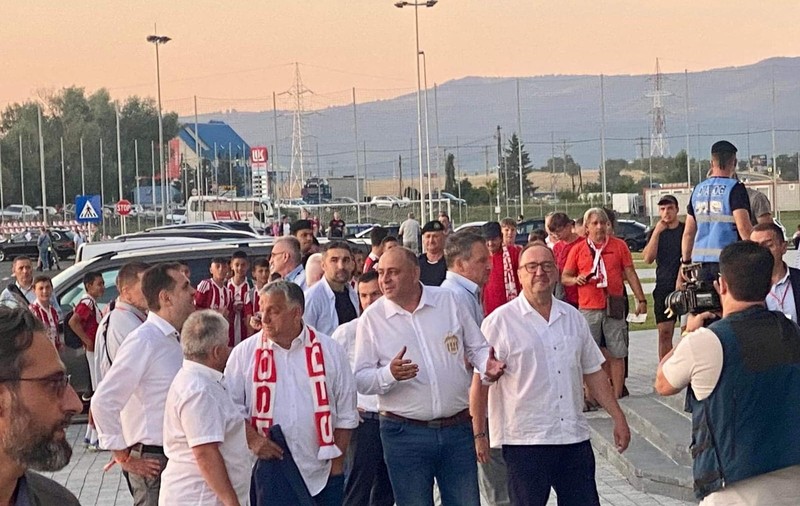 FOTO. Premierul maghiar Viktor Orban a ajuns în Secuime și a fost aclamat de tot stadionul la meciul lui Sepsi Sfântu Gheorghe. Partida n-a fost transmisă pe niciun post TV din România