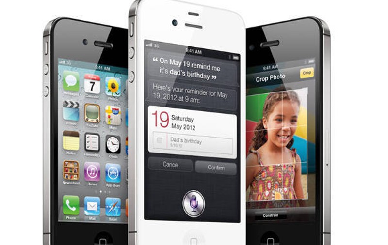 Peste patru milioane de telefoane iPhone 4S vândute în trei zile