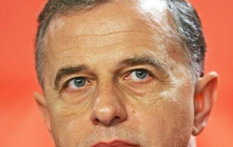 Puterea şi opoziţia, la mâna lui Geoană. "Şi unii, şi alţii să înceteze să mă mai numere de o parte sau alta!"