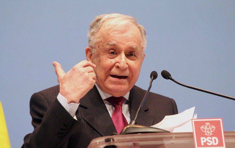 UPDATE/ Ion Iliescu a fost operat la inimă. Fostul președinte este în afara oricărui pericol