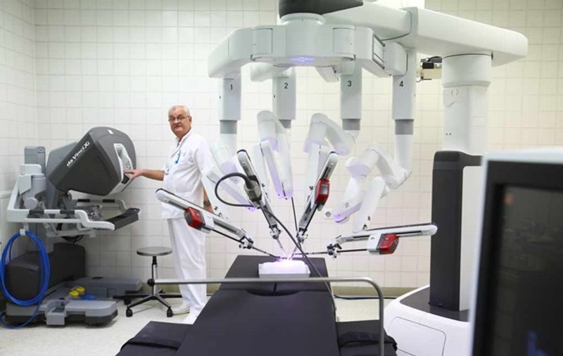 Primul centru de chirurgie robotică pentru copii din România, inaugurat la Timișoara